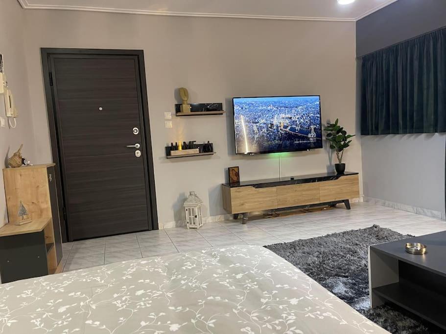 Central Modern Apartment Volos Ngoại thất bức ảnh