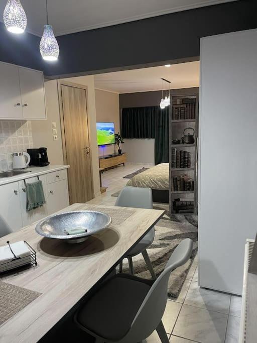 Central Modern Apartment Volos Ngoại thất bức ảnh